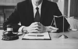 choosing the best business lawyer